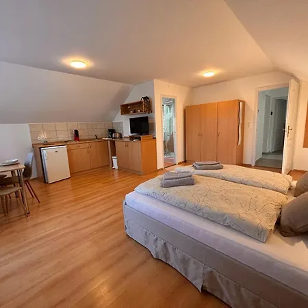 Akacfa Apartament