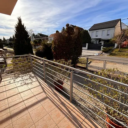 Apartament Akacfa
