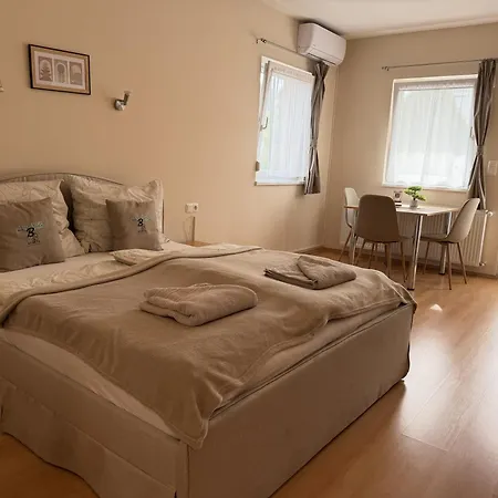 Apartament Akacfa *