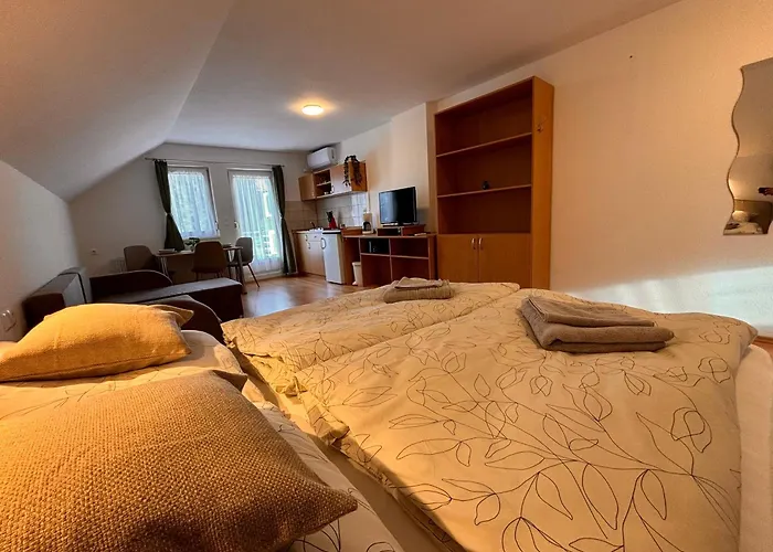 Apartament Akacfa